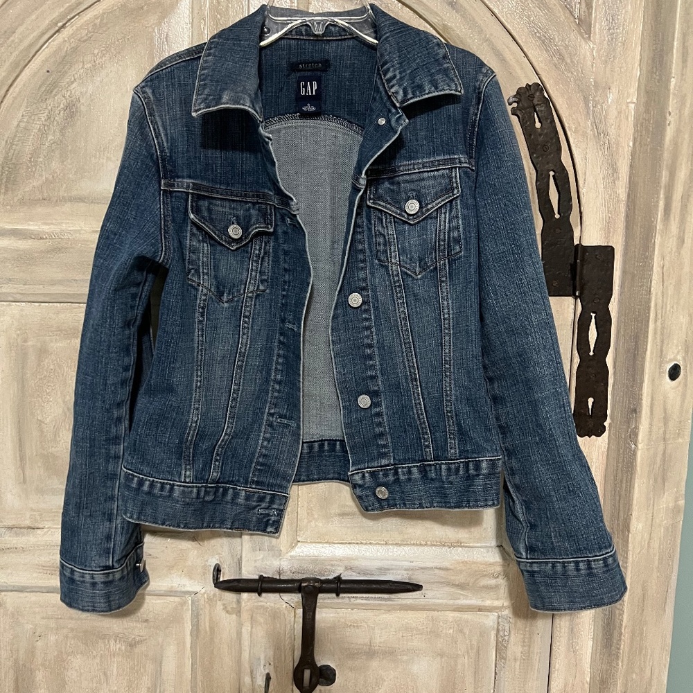 GAP women's stretch jean jacket